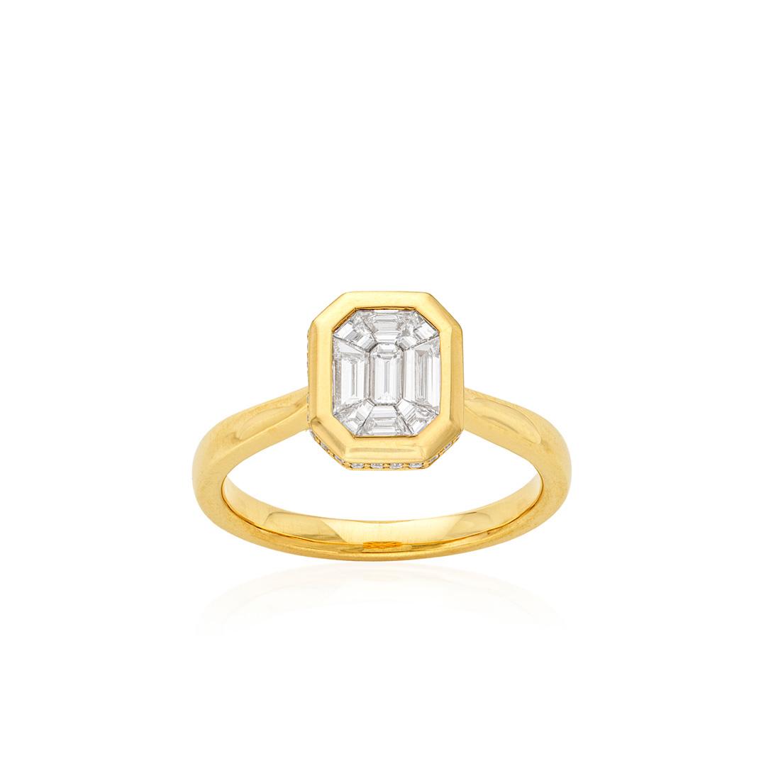 Emerald Shaped Cluster Diamond Ring in Yellow Gold