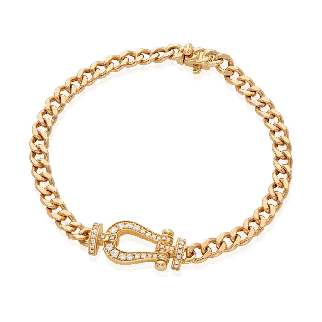 Diamond Horseshoe Curb Link Bracelet in Yellow Gold