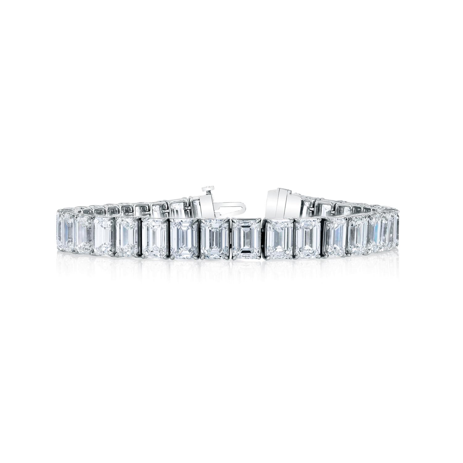 13.65 CTW Emerald Cut Diamond Tennis Bracelet