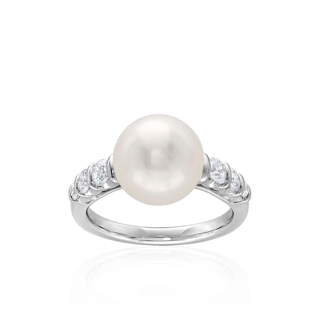 10mm White South Sea Pearl Ring with Diamonds