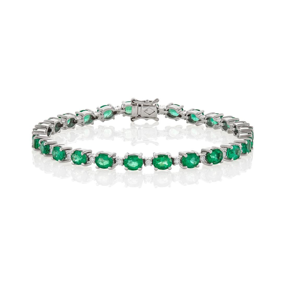 Oval Shaped Emerald Bracelet with Round Diamonds 0