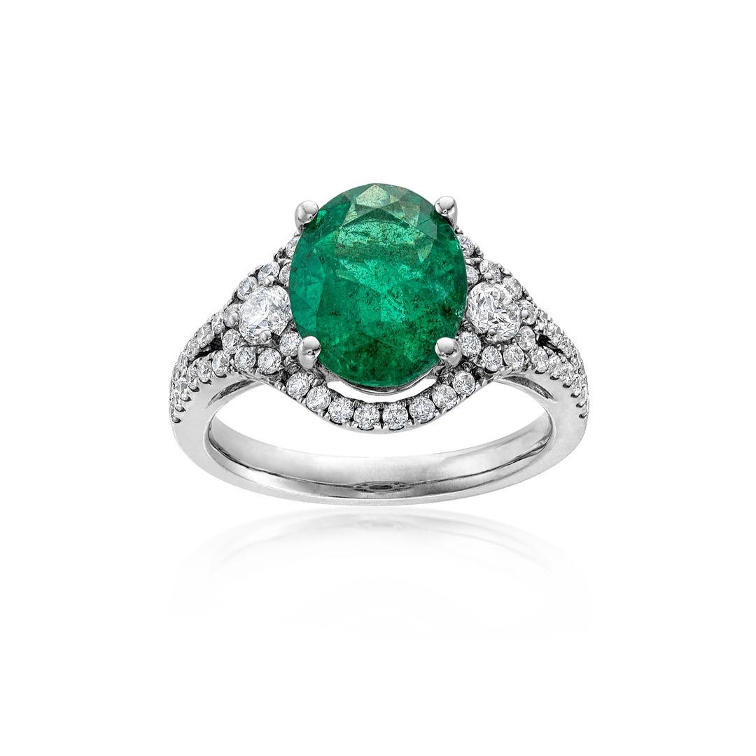 2.46 CT Oval Emerald Ring with Round Diamond Halo Ring 0