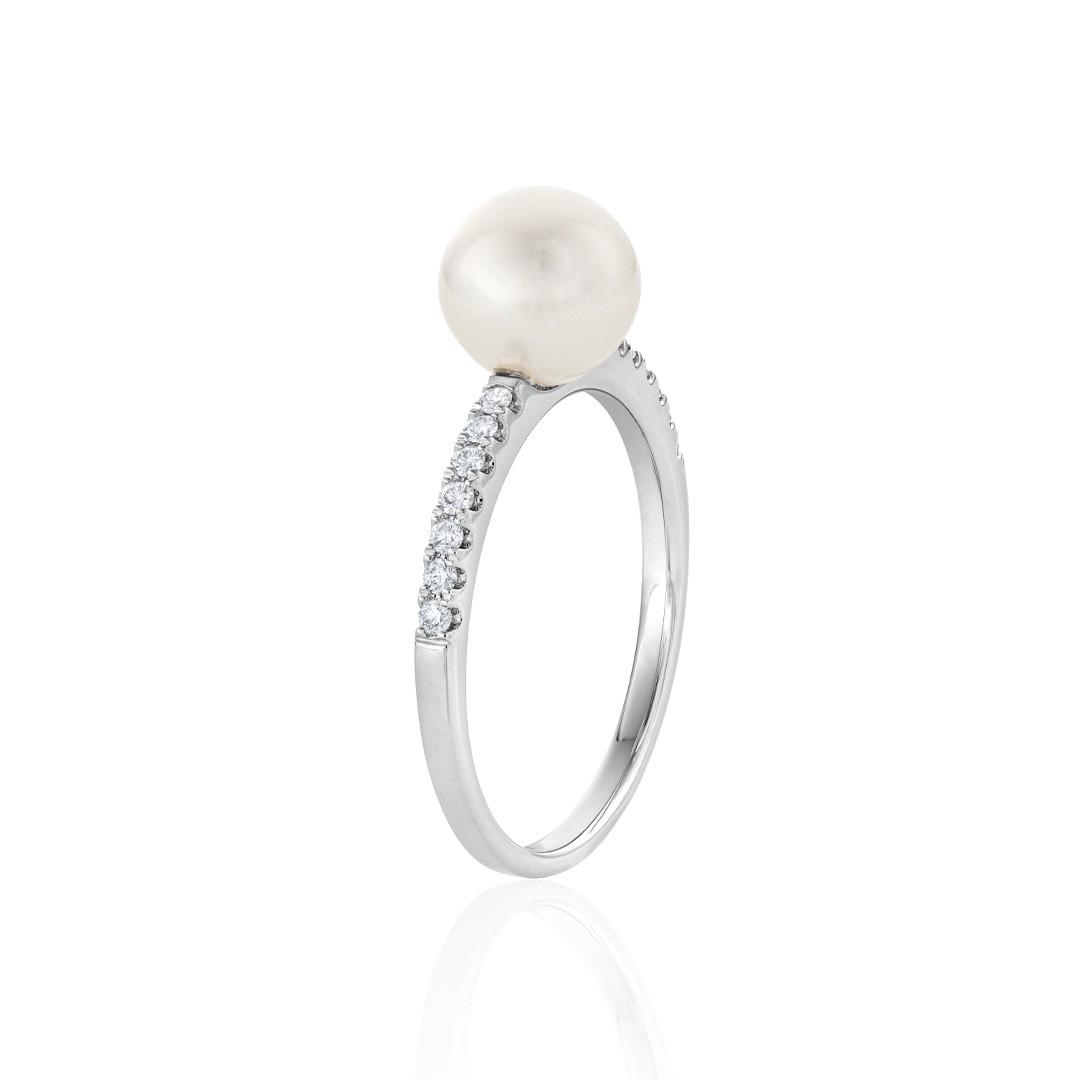 White Gold Pearl & Diamond Ring 1
