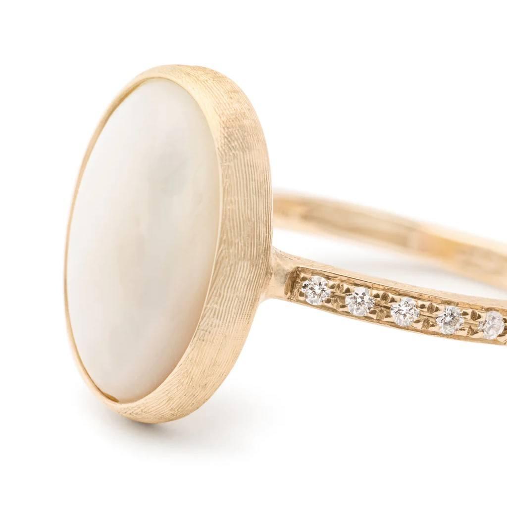 Marco Bicego Siviglia Collection 18K Yellow Gold Mother of Pearl Ring with Diamond Accent 2