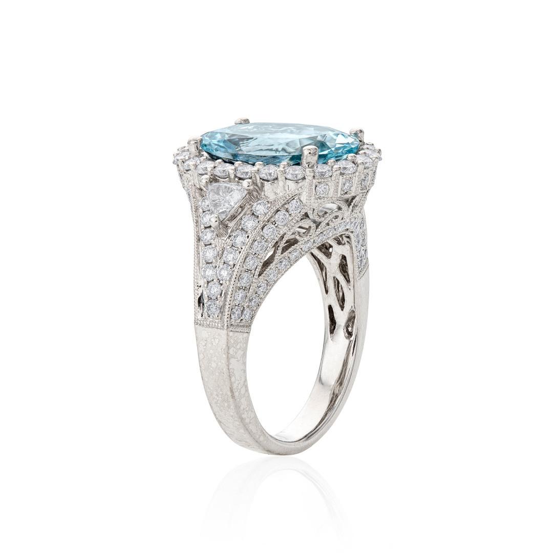 4.82 CT Oval Shape Aquamarine Ring with Diamonds 2