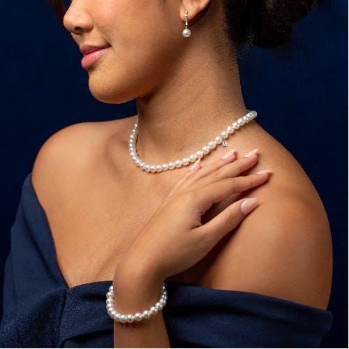 SHOP Pearl Jewelry at Lee Michaels Fine Jewelry