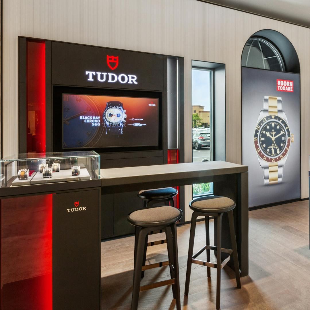tudor royal watches for men and women at lee michaels