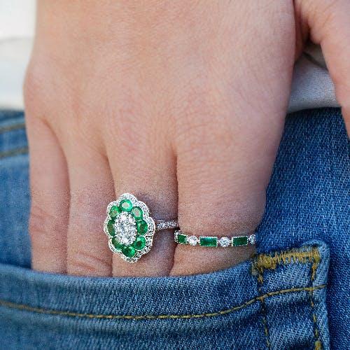 SHOP Emerald Jewelry at Lee Michaels Fine Jewelry