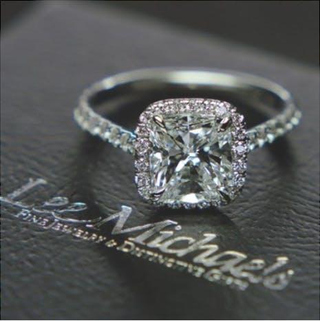 best diamond engagement ring store