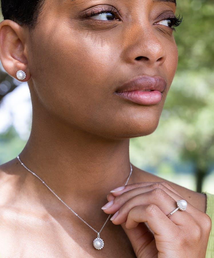 pearl jewelry for june birthstone