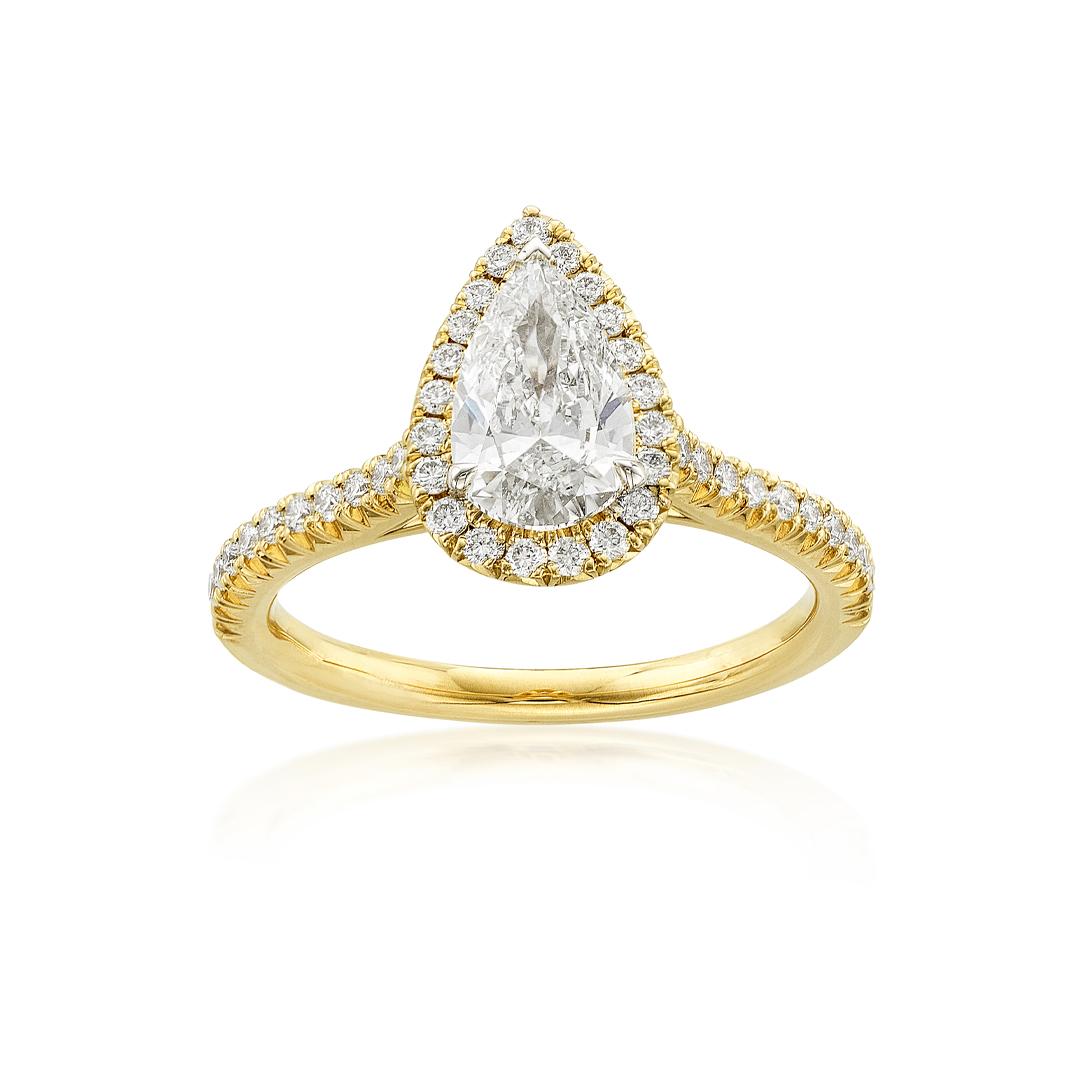1.00 CT Pear Shaped Diamond Engagement Ring in Yellow Gold