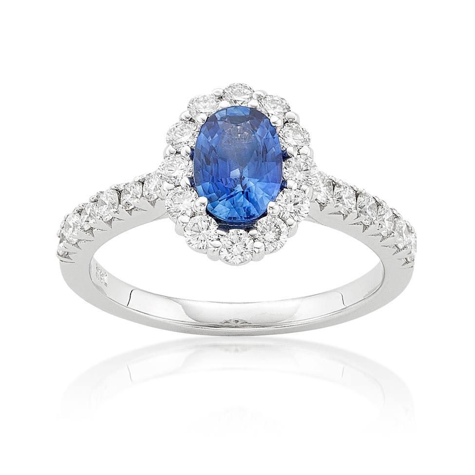 0.88 Ct Oval Sapphire & Diamond Halo Ring