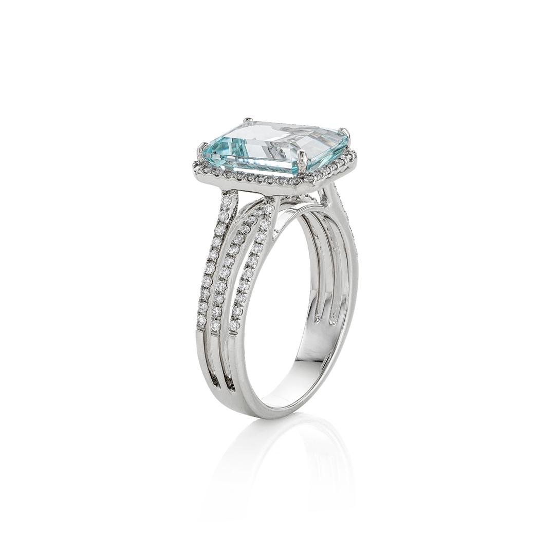Aquamarine and Diamond Ring 0