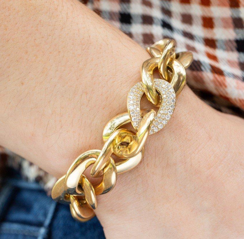 Yellow Gold & Diamond Curb Link Bracelet 1